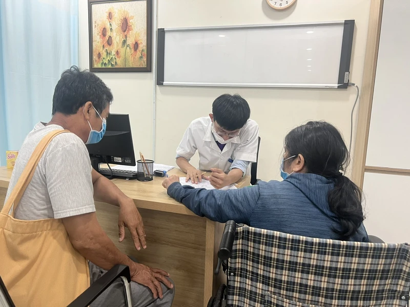 Người cao tuổi đang sinh sống tại Thành phố Hồ Chí Minh mắc các bệnh lý ảnh hưởng đến sức khỏe đứng đầu là tăng huyết áp (chiếm tỷ lệ 51,3%). (Ảnh: minh họa)