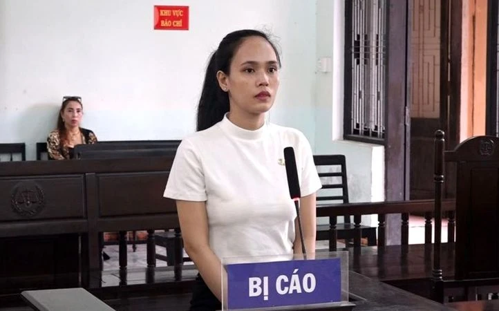 Bị cáo Lê Thị Ngọc Hiền tại phiên tòa sơ thẩm. (Ảnh: CTV)