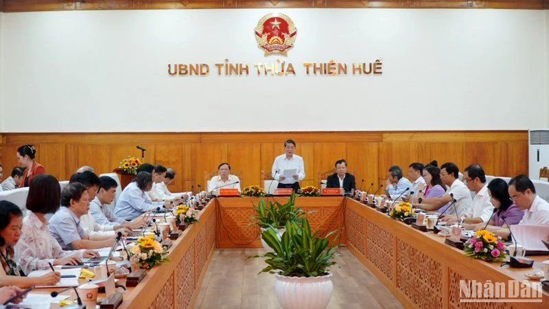 Đoàn khảo sát Ban Chỉ đạo Trung ương do Phó Chủ tịch Quốc hội Nguyễn Đức Hải làm Trưởng đoàn đã có buổi làm việc với Tỉnh ủy Thừa Thiên Huế.