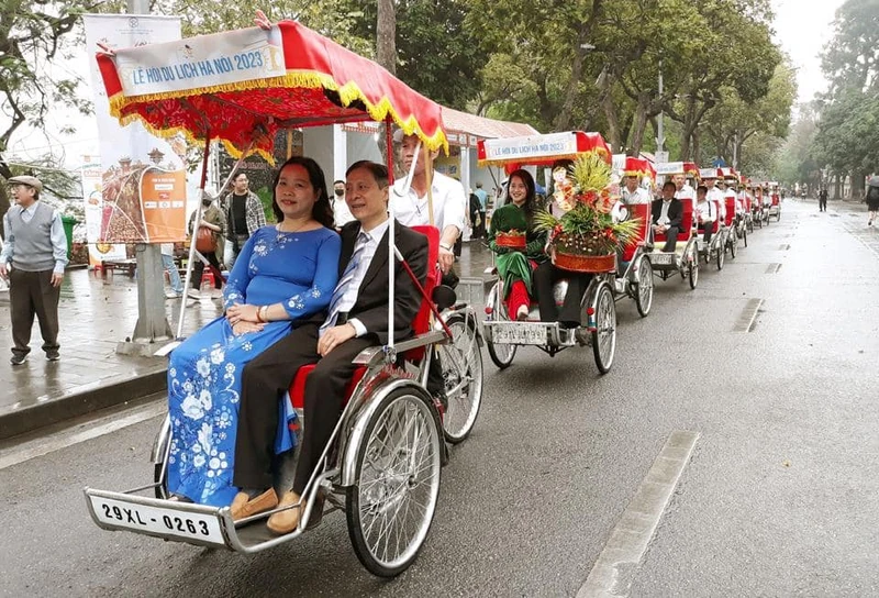 Giới thiệu nét đẹp văn hóa Hà Nội tại Lễ hội Du lịch Hà Nội 2023.