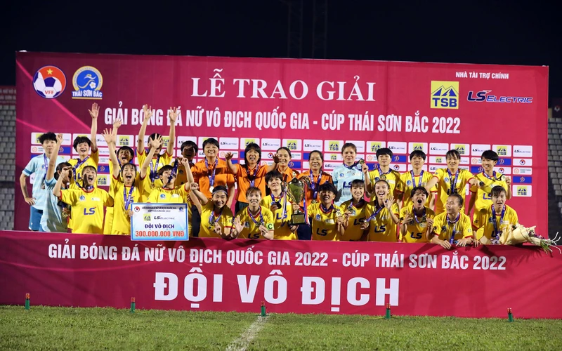 Ðội Thành phố Hồ Chí Minh I lần thứ 11 lên ngôi vô địch. (Ảnh VFF) 