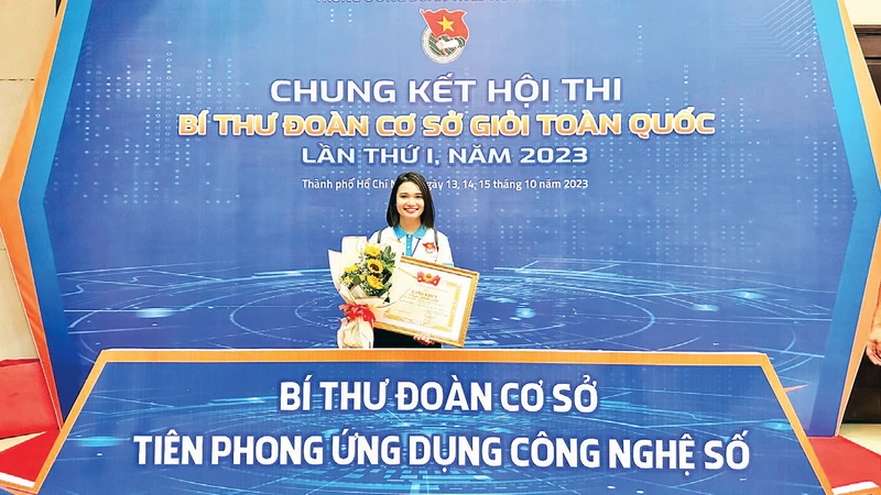 Bí thư Đoàn phường Quảng An Nguyễn Minh Anh. 