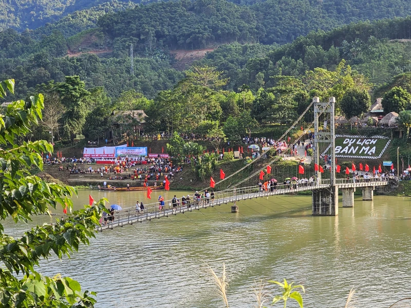 Bản Mạ, một điểm du lịch cộng đồng mang đậm bản sắc văn hóa Thái ở thị trấn Thường Xuân.