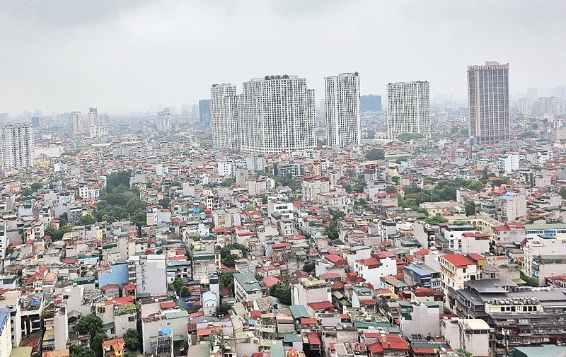 Hà Nội cần cơ chế đặc thù để giải quyết những vấn đề tồn tại của đô thị. Trong ảnh: Một góc thành phố Hà Nội. 