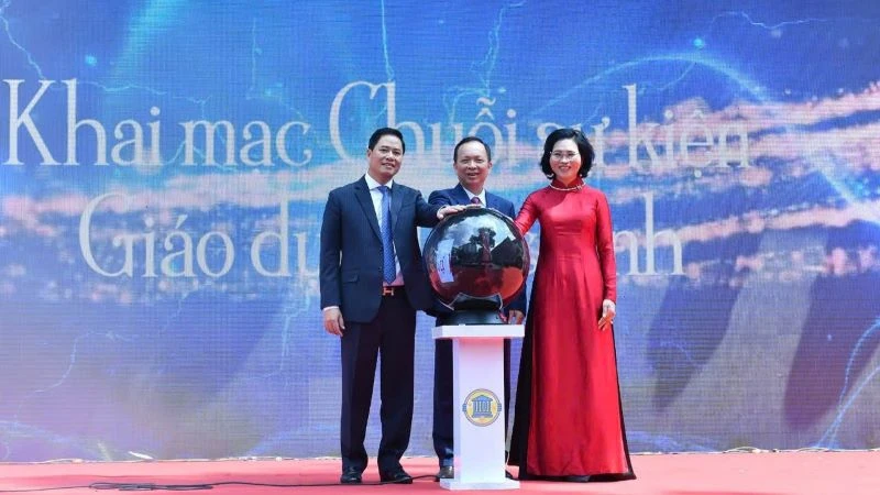 Khai mạc Chuỗi sự kiện Giáo dục tài chính năm 2024.