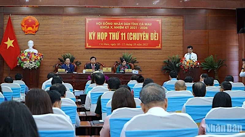 Khai mạc kỳ họp chuyên đề của Hội đồng nhân dân tỉnh Cà Mau vào sáng 10/10.