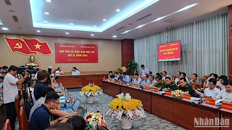 Họp báo giao ban báo chí quý 2 năm 2024, do Uỷ ban nhân dân tỉnh phối hợp Ban Tuyên giáo Tỉnh ủy Cà Mau tổ chức vào chiều 23/7.