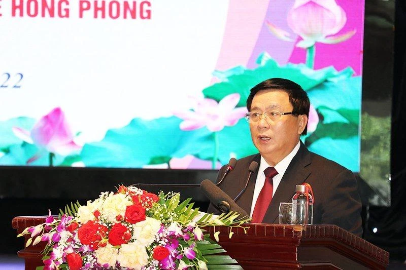 Đồng chí Nguyễn Xuân Thắng phát biểu khai mạc Hội thảo. 