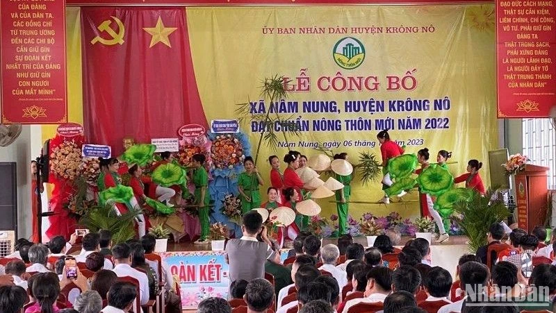 Quang cảnh Lễ Công bố xã an toàn khu Nâm Nung, huyện Krông Nô, tỉnh Đắk Nông đạt chuẩn nông thôn mới.