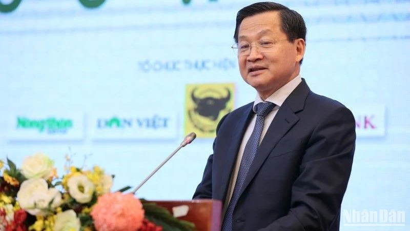 Phó Thủ tướng Chính phủ Lê Minh Khái phát biểu tại Diễn đàn Nông dân Quốc gia lần thứ 8 sáng 12/10, tại Hà Nội.