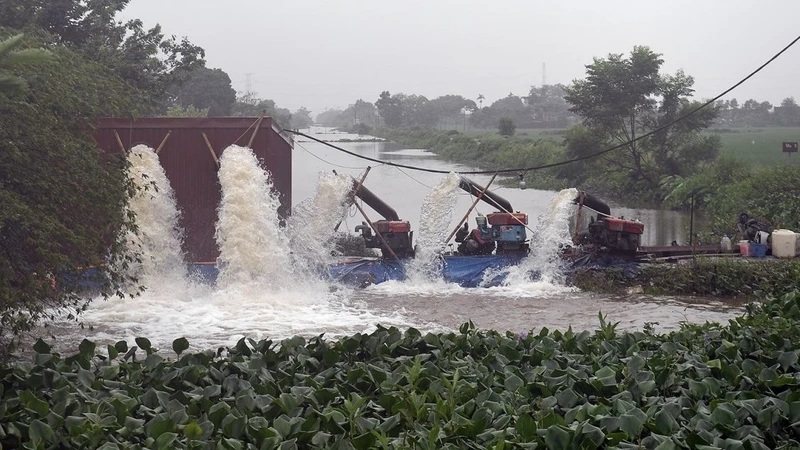 Bảo đảm an toàn chống lũ của đê trong quá trình vận hành trạm bơm tiêu qua đê