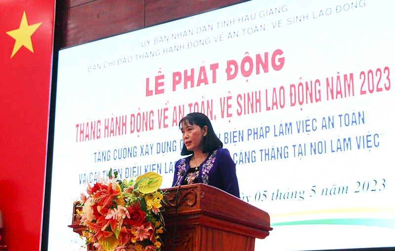 Phó Chủ tịch Ủy ban nhân dân tỉnh Hậu Giang, Hồ Thu Ánh phát biểu tại Lễ phát động