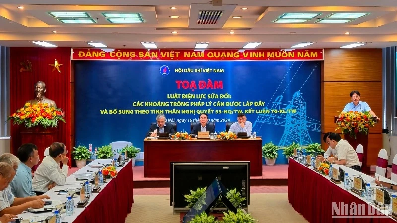 Việc hiện thực hóa các dự án nguồn điện khí, khí LNG và điện gió ngoài khơi vẫn tiếp tục gặp khó khăn vướng mắc.