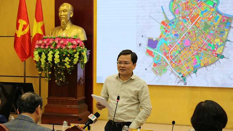 Bí thư Tỉnh ủy Bắc Ninh phát biểu tại hội nghị.