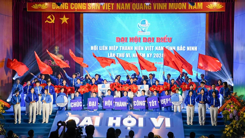 Tiết mục văn nghệ chào mừng Đại hội.