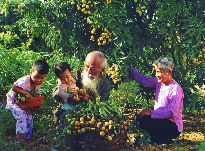 Truyền thống gia đình là nét đẹp văn hóa Việt Nam.