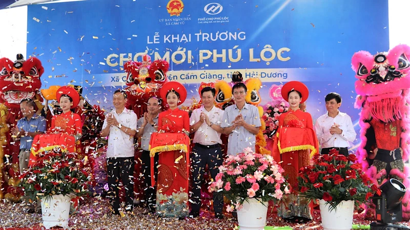 Chợ mới Phú Lộc chính thức khai trương ngày 27/9/2024.