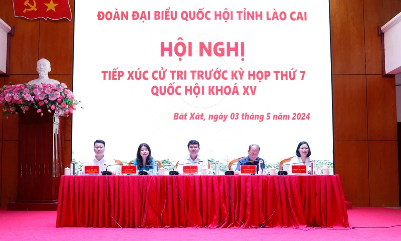 Hội nghị tiếp xúc cử tri ngày 3/5.