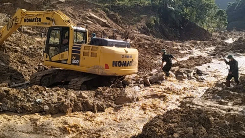 Một đoạn đường bị sạt lở tại thôn Nậm Tông, xã Nậm Lúc, huyện Bắc Hà (Lào Cai).