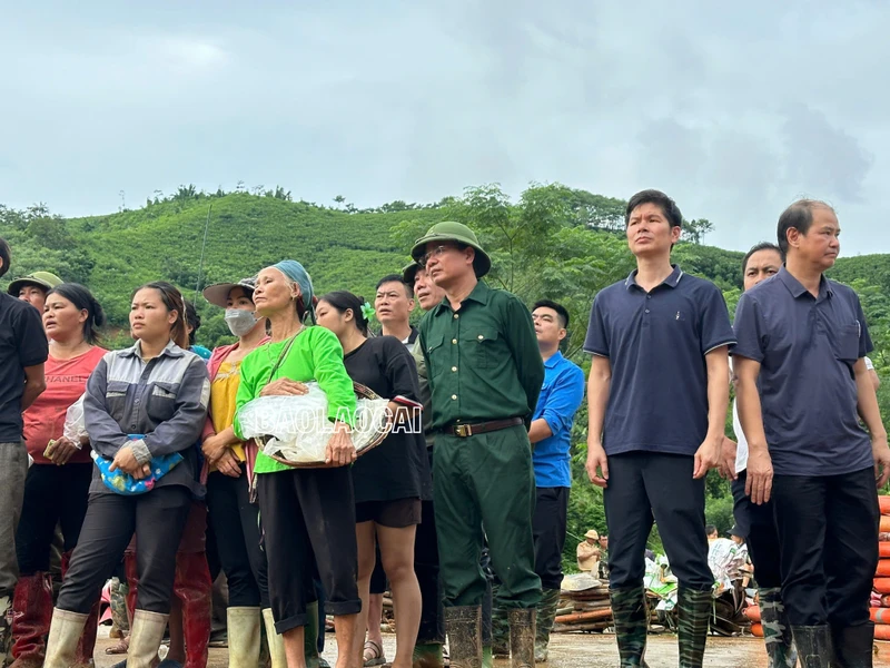 Bà con các địa phương bị hoàn lưu bão số 3 tàn phá rất cần kinh phí để tái thiết nhà cửa, ổn định cuộc sống.