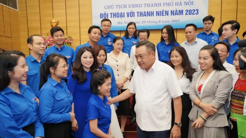 Lãnh đạo thành phố Hà Nội gặp gỡ, đối thoại với thanh niên Thủ đô.