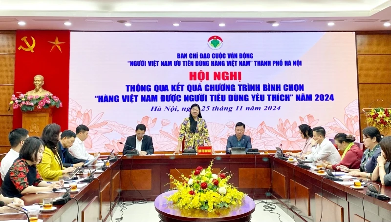 Ban chỉ đạo Cuộc vận động Người Việt Nam ưu tiên dùng hàng Việt Nam thành phố Hà Nội họp thông qua kết quả bình chọn.