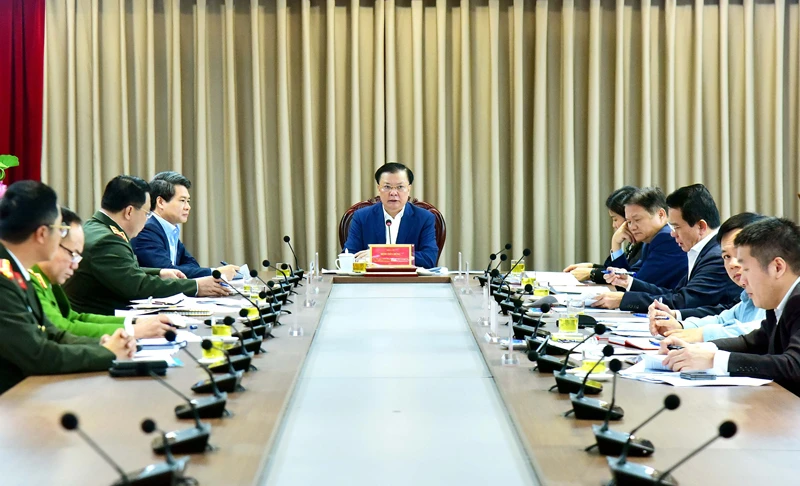 Quang cảnh cuộc họp của Ban Chỉ đạo Thành ủy Hà Nội về phòng, chống tham nhũng, tiêu cực ngày 16/3.