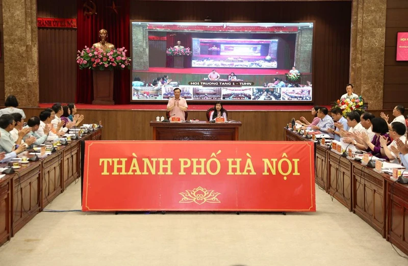 Quang cảnh hội nghị đối thoại sáng 9/8.