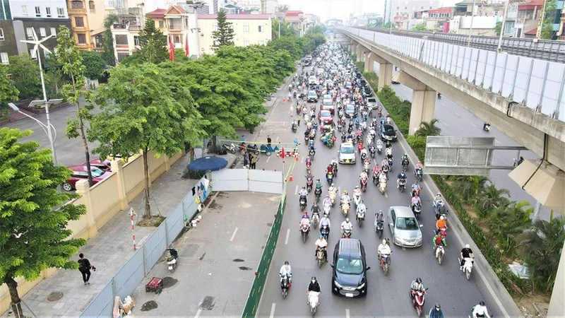 Giao thông trên đường Nguyễn Trãi sẽ thông thoáng hơn khi các "lô cốt" bị dỡ bỏ.