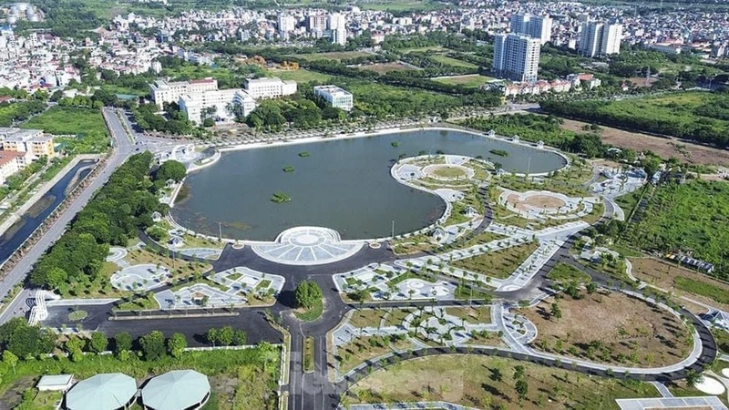 Công viên Long Biên mới được hoàn thành đã tạo thêm điểm nhấn cho địa bàn.