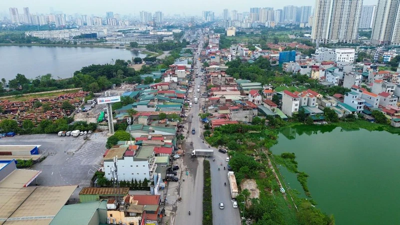 Dự án mở rộng đường Tam Trinh (quận Hoàng Mai) đang được triển khai quyết liệt sau nhiều năm vướng mắc về giải phóng mặt bằng.