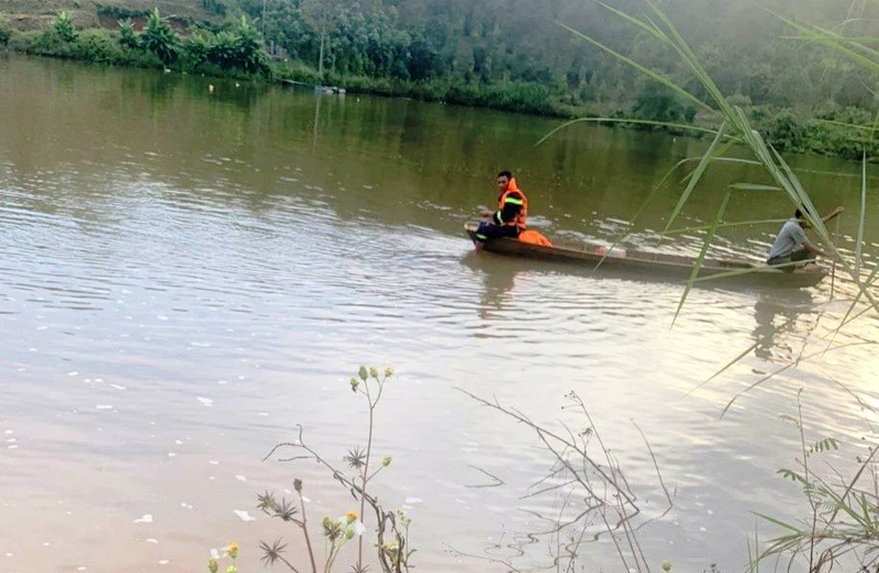 Lực lượng chức năng tỉnh Đắk Nông tổ chức tìm kiếm cứu nạn một vụ đuối nước trên địa bàn.