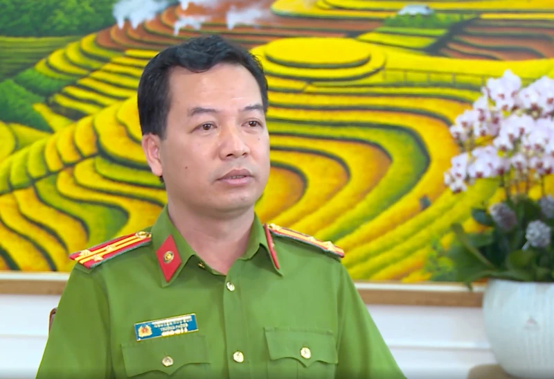 Thượng tá Nguyễn Hữu Sơn, Trưởng Phòng hướng dẫn và điều tra án tham nhũng, buôn lậu, Cục Cảnh sát điều tra tội phạm về tham nhũng, kinh tế, tiêu cực.