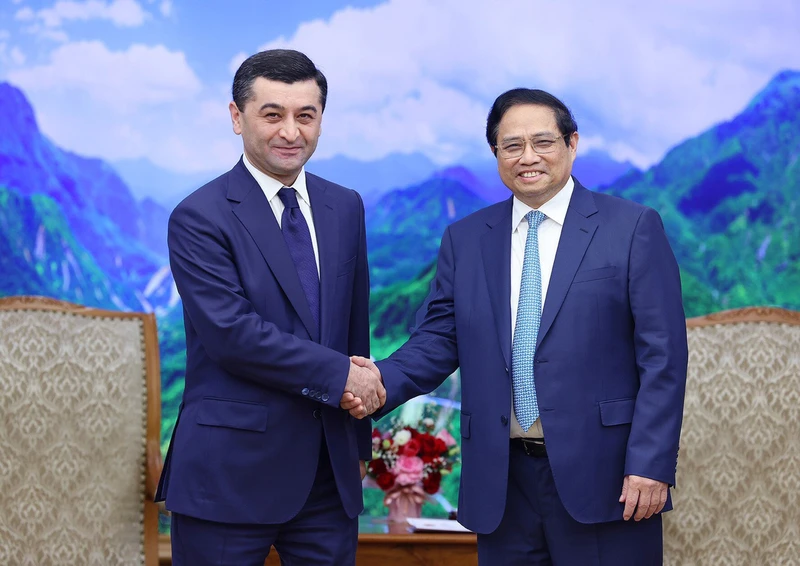 Thủ tướng Phạm Minh Chính tiếp Bộ trưởng Ngoại giao Uzbekistan Bakhtiyor Saidov.
