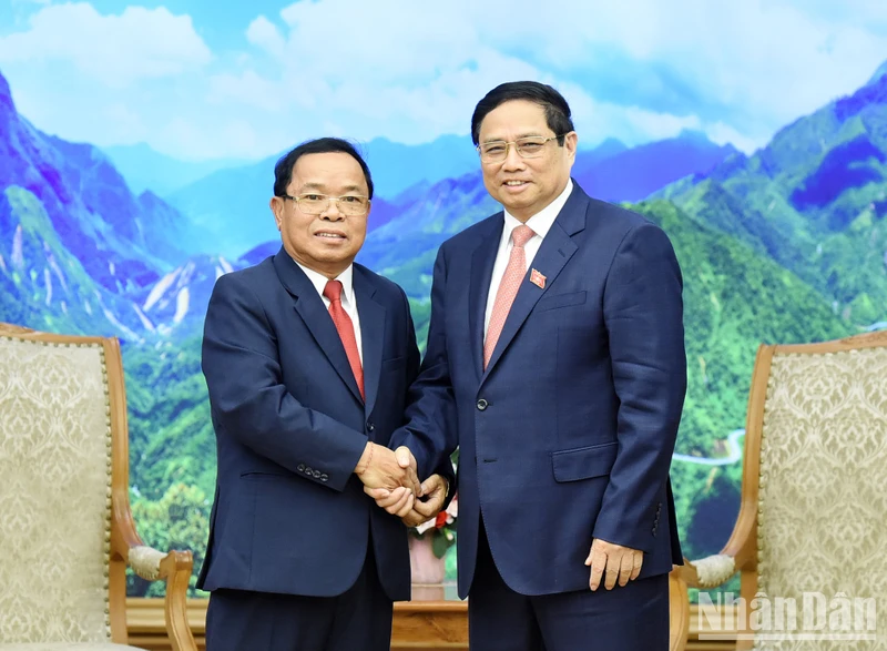 Thủ tướng Phạm Minh Chính đón Tổng Thanh tra Nhà nước Lào Khamphan Phommathat.
