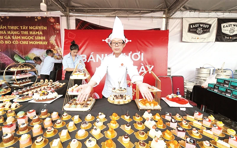 Nhiều món ăn hấp dẫn được giới thiệu tại “Ngày hội F&B Việt Nam 2022”.