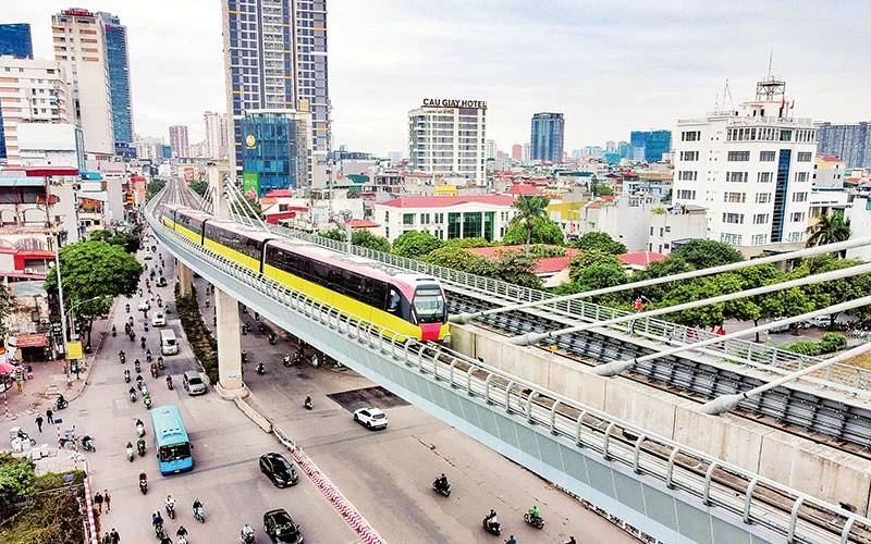 Chạy thử tuyến đường sắt đô thị Nhổn-ga Hà Nội, đoạn trên cao từ Nhổn đến Cầu Giấy. 
