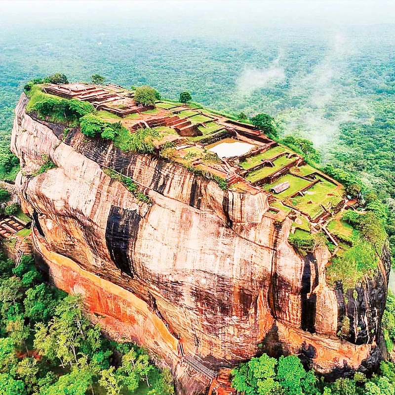 Toàn cảnh Sigiriya, từ góc nhìn trên cao (nguồn ảnh: PINTEREST)