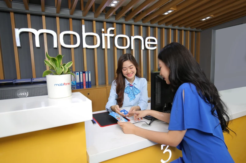 MobiFone là nhà mạng luôn đi đầu trong việc lấy khách hàng làm trung tâm, lấy công tác chăm sóc khách hàng làm thước đo chất lượng của doanh nghiệp.
