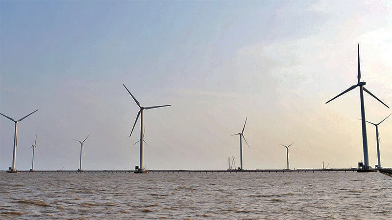 Công trình điện gió ngoài khơi ở Bạc Liêu.