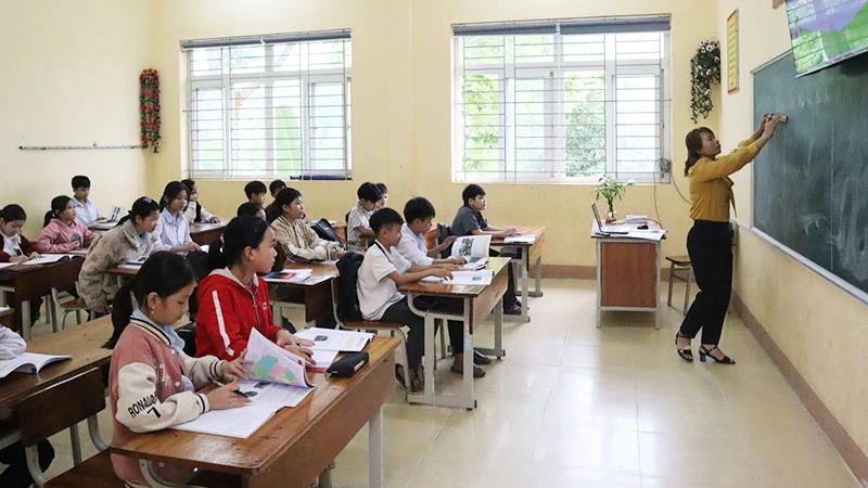 Giờ học tại Trường THCS Yên Sơn, huyện Thanh Sơn (Phú Thọ).