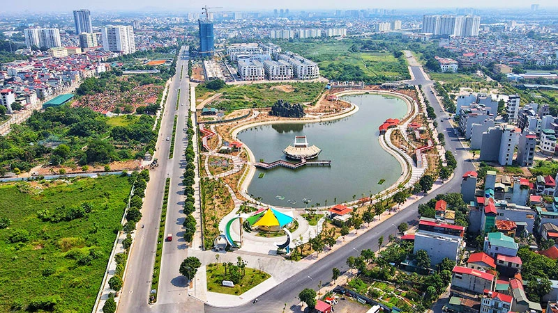 Công viên Ngọc Thụy (quận Long Biên) góp phần tạo thêm những lá phổi xanh cho Thủ đô.