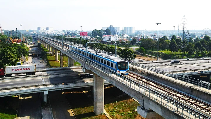 Tuyến metro số 1 chạy thử thành công, tạo tiền đề cho việc vận hành chính thức cuối năm 2023. 