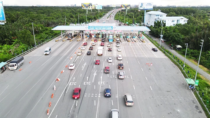 TP Hồ Chí Minh đang đầu tư nhiều dự án hạ tầng giao thông.