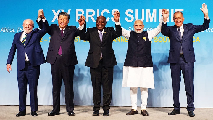 Các nhà lãnh đạo thành viên ban đầu của khối BRICS. Ảnh: AP