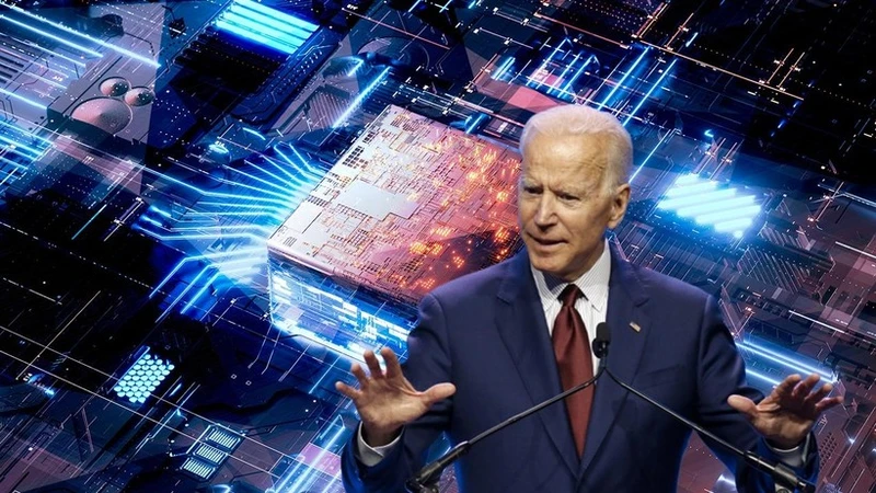 Tổng thống Mỹ Joe Biden trên một chương trình truyền hình về Đạo luật CHIPS. Ảnh: TASS
