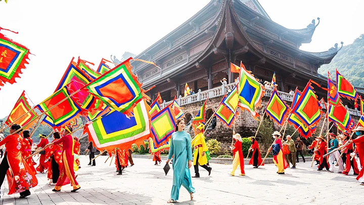 Hình ảnh lễ hội đầu năm được giới thiệu trên nền tảng mạng xã hội của Dube Nguyễn.