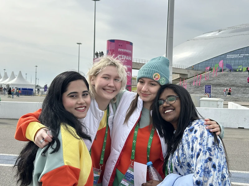 Các bạn trẻ quốc tế tham dự Festival Thanh niên 2024 tại Nga.