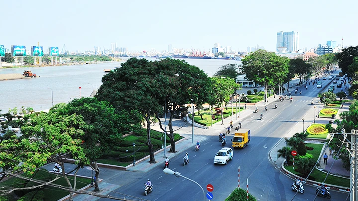 Tuyến đường ven sông Sài Gòn. Ảnh: NAM HẢI