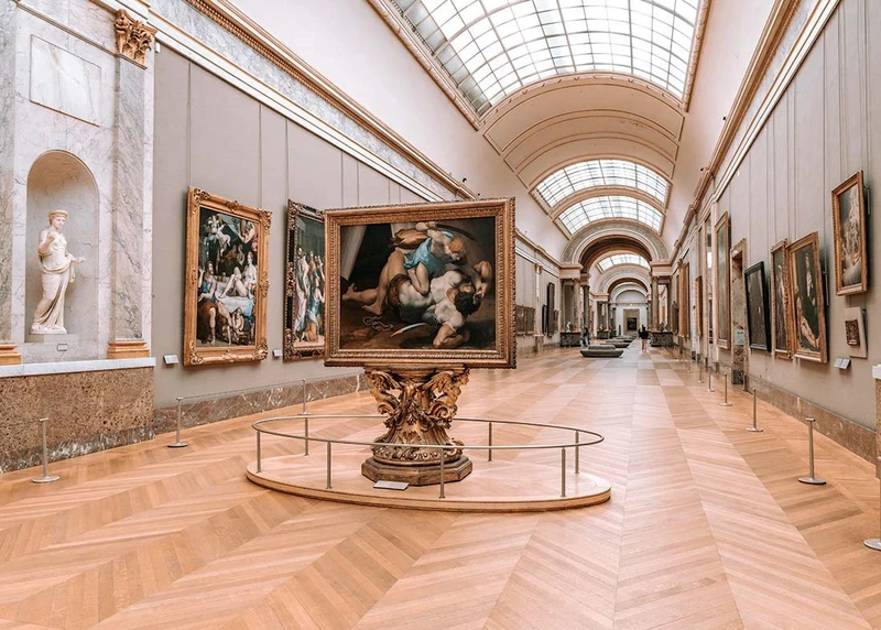 Louvre ngày nay là kết quả của 800 năm xây dựng qua nhiều thế hệ. Ảnh: GETTY IMAGES